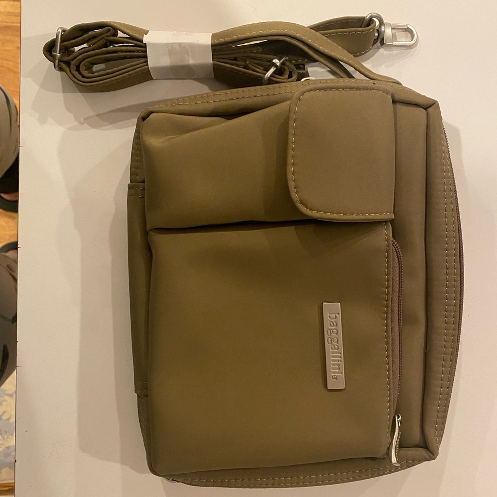 Baggalini Crossbody and Waistbag!  It’s New, but vintage